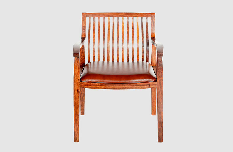 博厚镇中式实木大方椅家具效果图